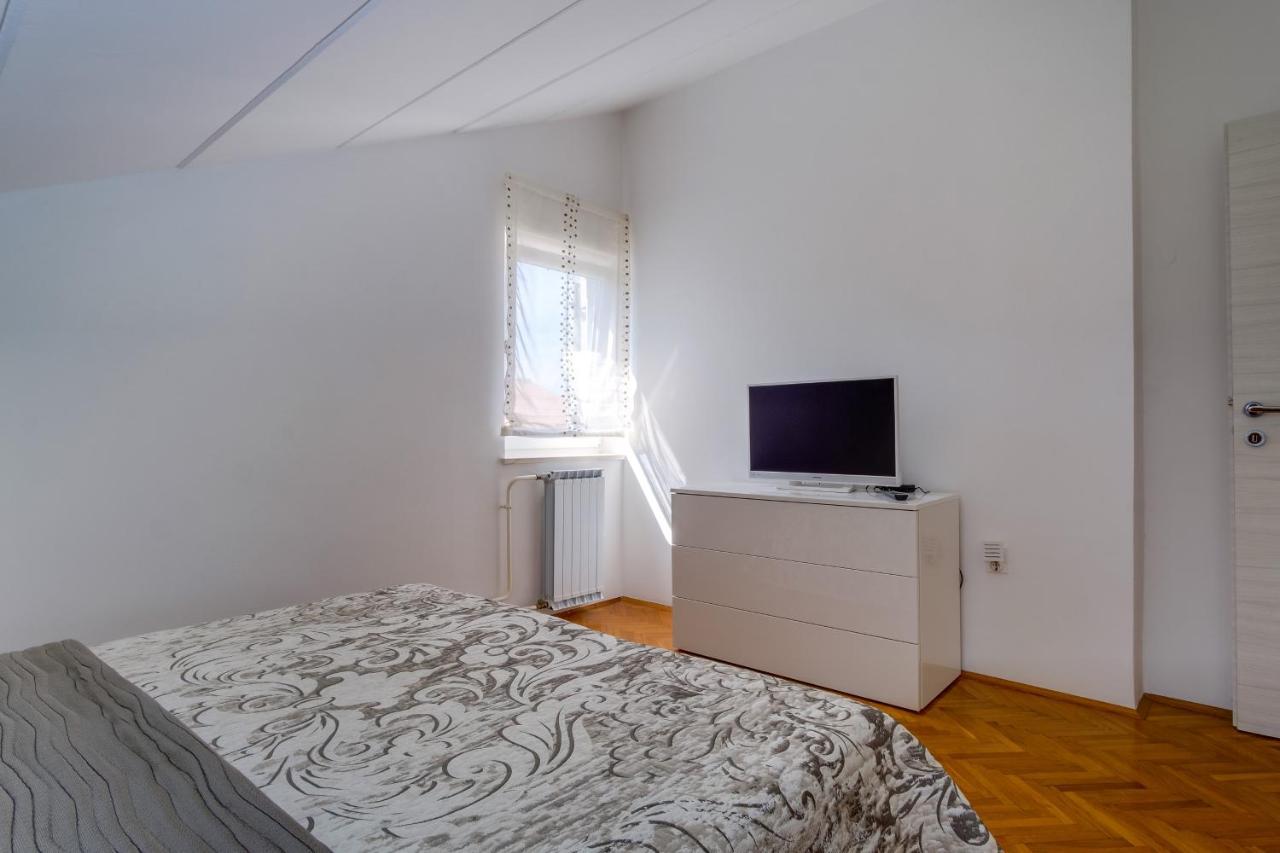 Apartamento Leonida Mali Lošinj Exterior foto