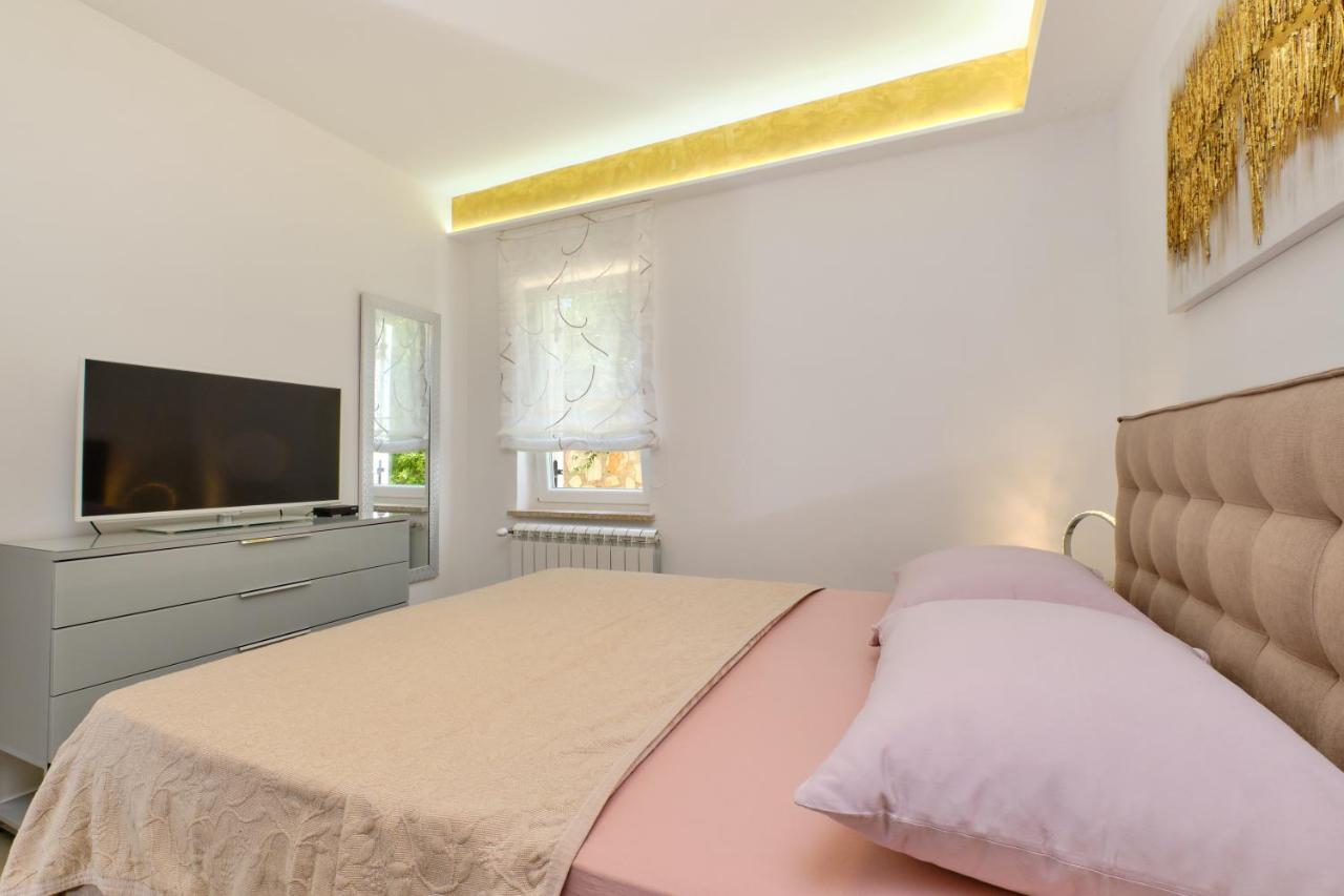 Apartamento Leonida Mali Lošinj Exterior foto